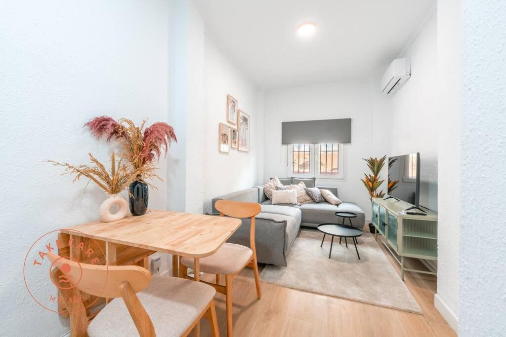 Cosy Apartment With Patio In Malaga - Tcm Málaga Exterior foto